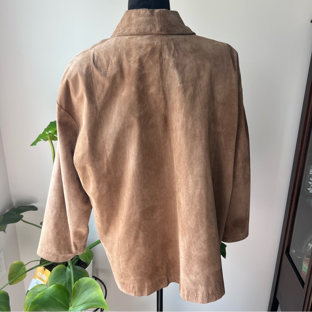 Vintage Suede Open-Front Women's Jacket in Light Tan - Picture 3 of 5